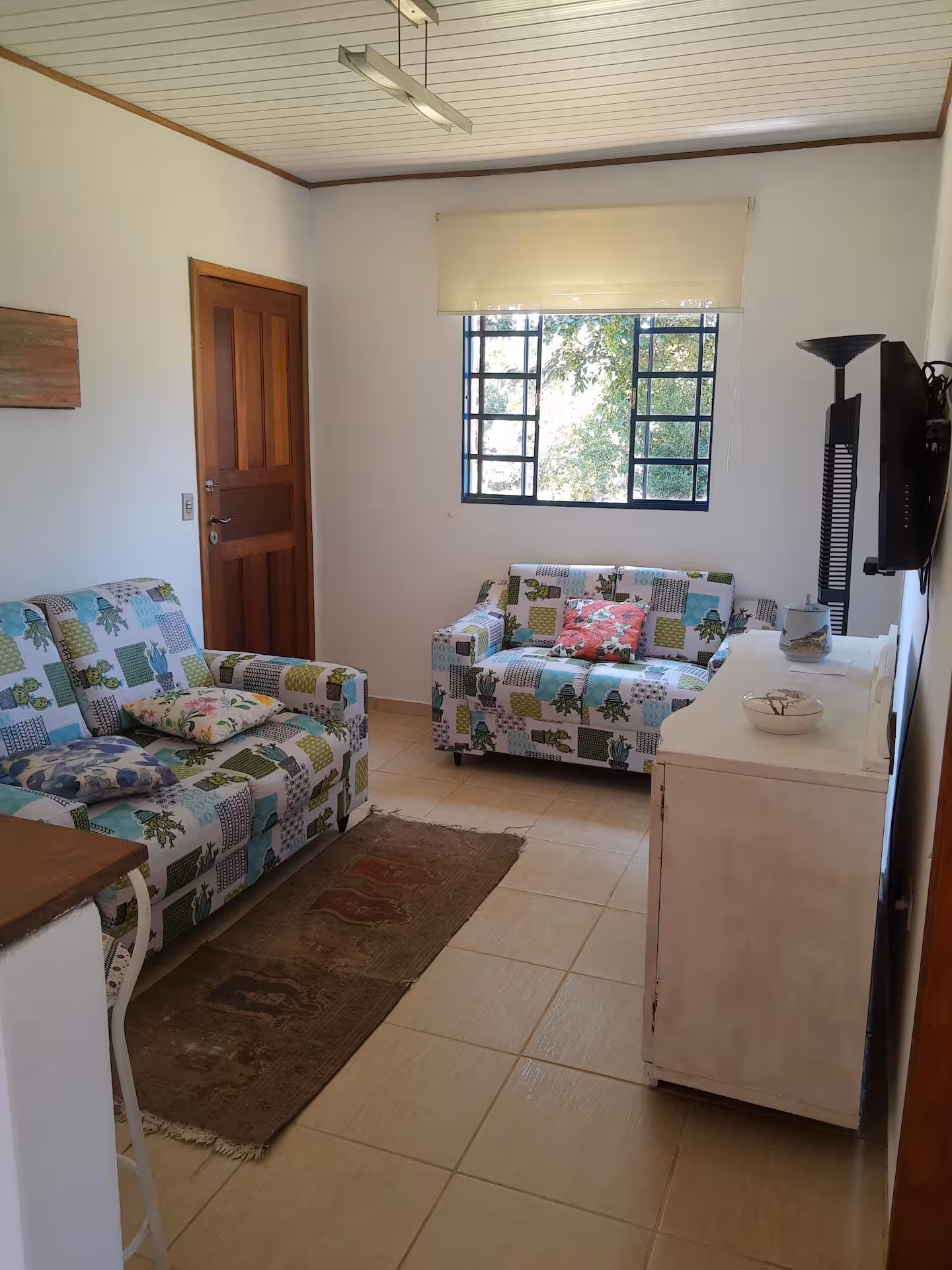 Sala de estar da acomodação no Sítio São Jorge em Piedade